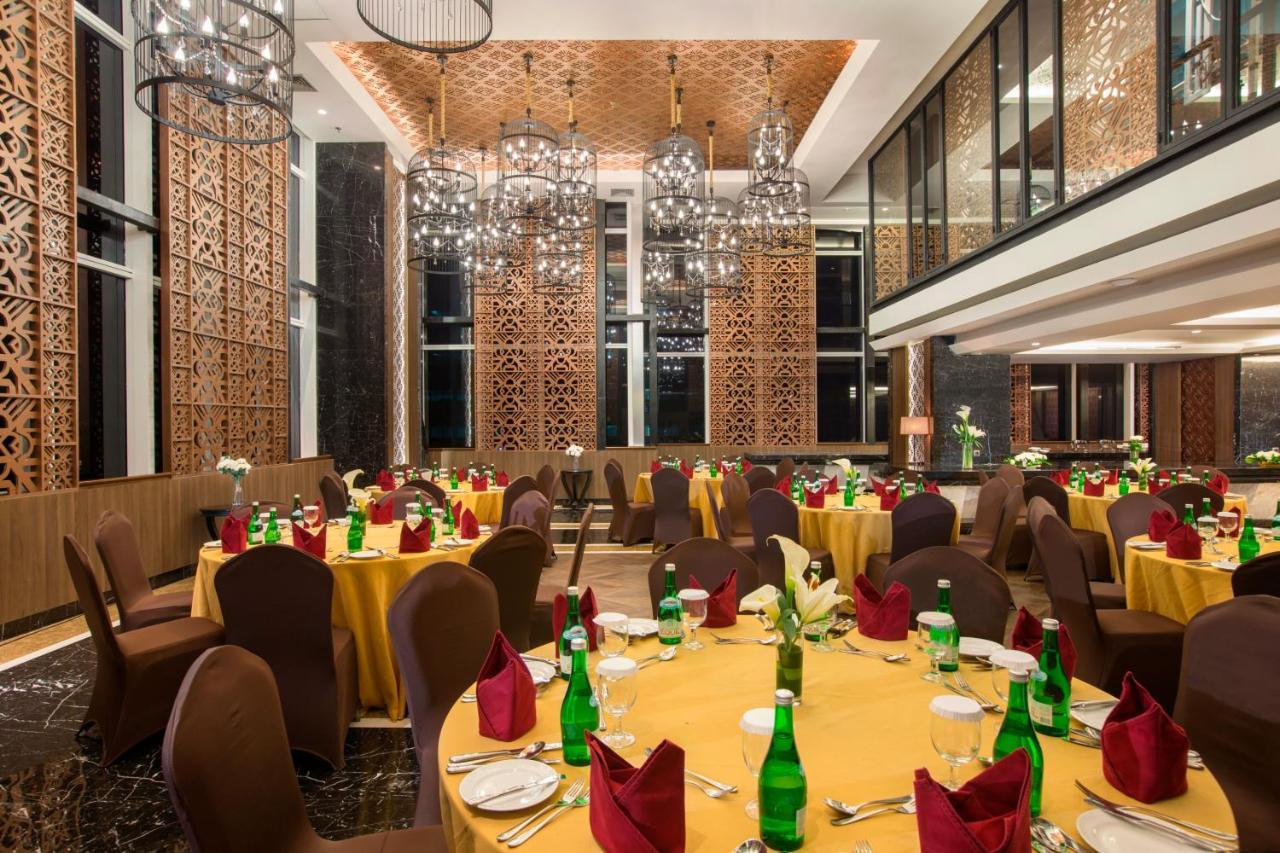 Hotel Grandhika Iskandarsyah Jakarta Exterior foto