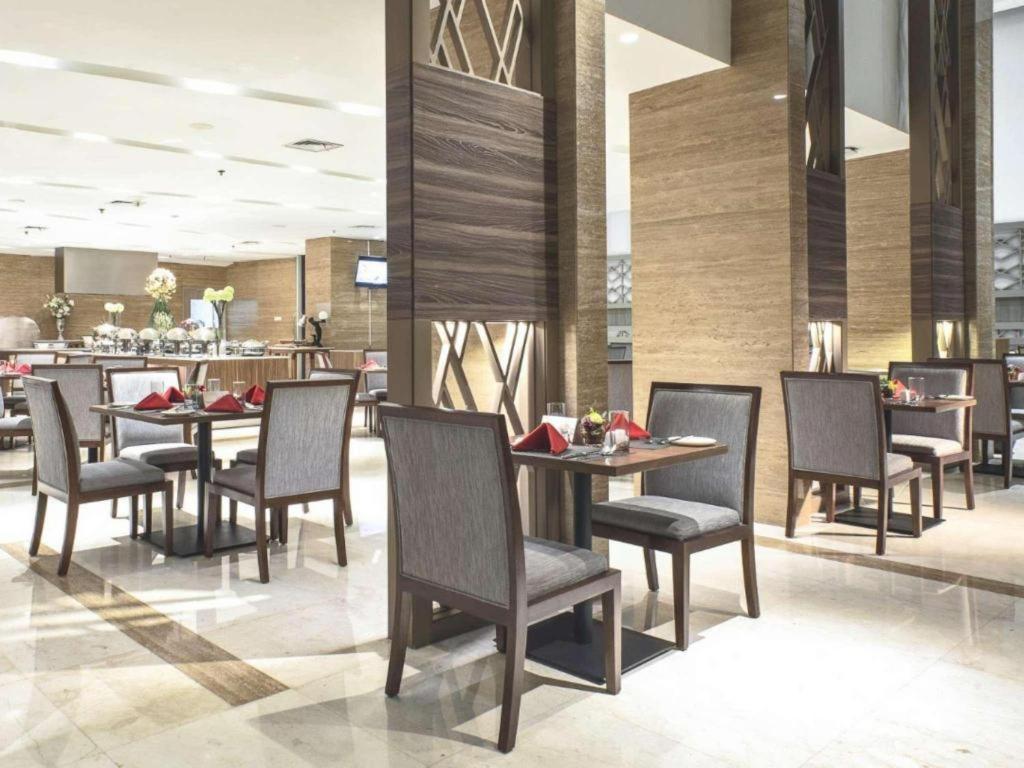 Hotel Grandhika Iskandarsyah Jakarta Exterior foto