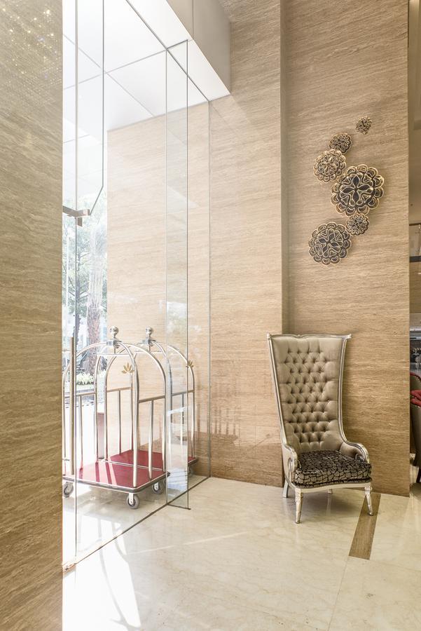 Hotel Grandhika Iskandarsyah Jakarta Exterior foto